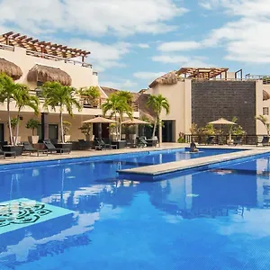 Aldea Thai L Resort-style Pool & Gym , Playa del Carmen Mexico
